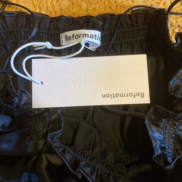 NWT REFORMATION BLACK SILK TOP M - Picture 4 of 4
